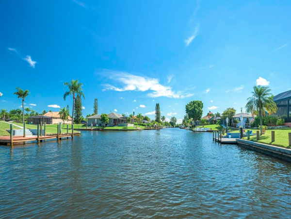 Lovely 3 Bedroom Home in Cape Coral Sleeps 6